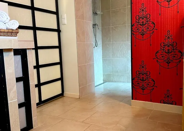 아파트 Highlife Luxury Two